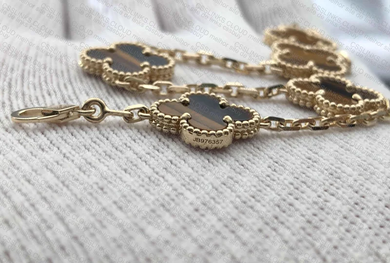 VCA Alhambra Miss Chen Bracelet 5