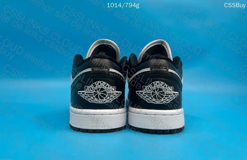 QC AJ1 Lows 3