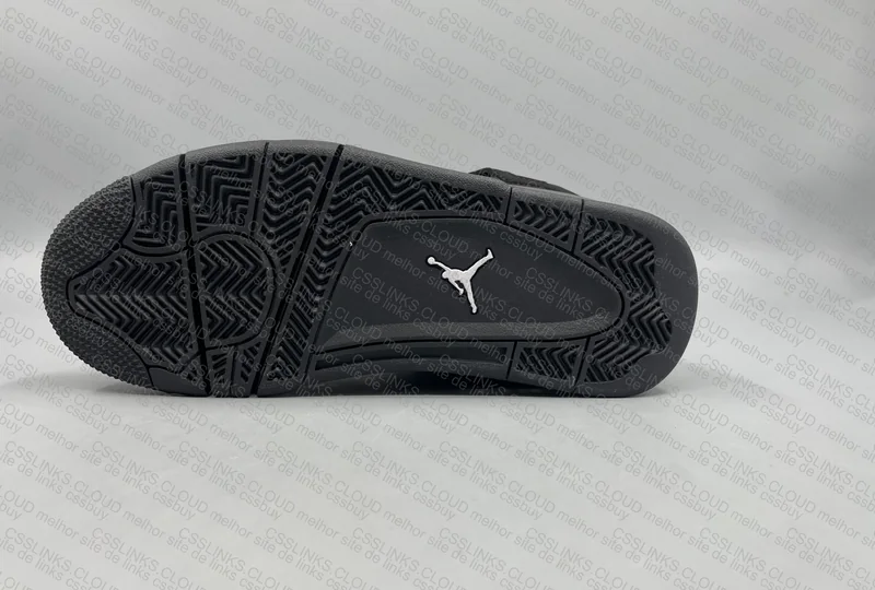 (QC) AJ4 BLACK CAT 3