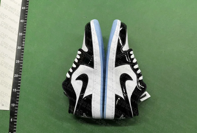 QC Jordan 1 Low "Concord' 4