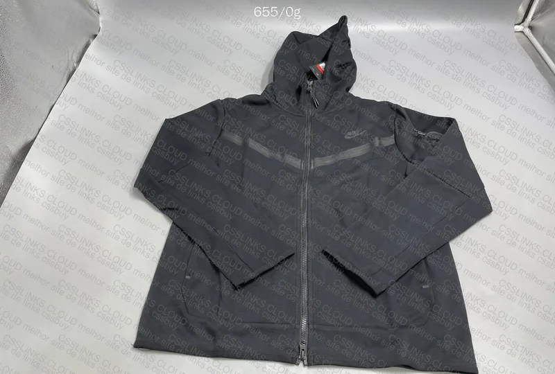 QC Nike Tech Fleece