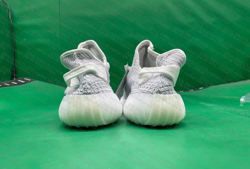 QC Yeezy 350 V2 (Blindbox) 10