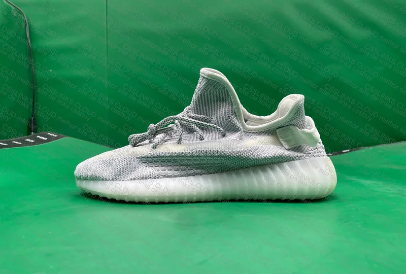 QC Yeezy 350 V2 (Blindbox) 7