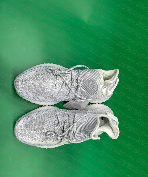QC Yeezy 350 V2 (Blindbox) 9