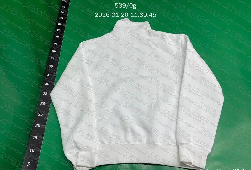 Quarter Zip modelo ZARA branca