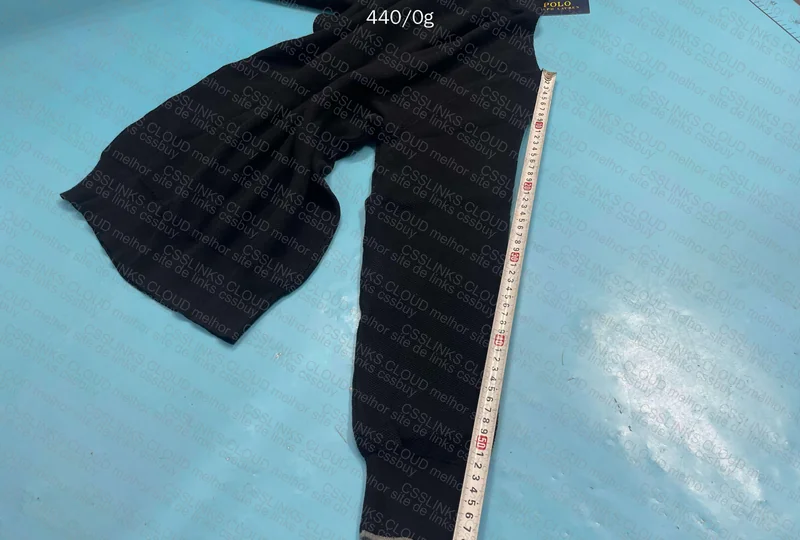 Ralph Lauren Quarter Zip (with Measurements) 9