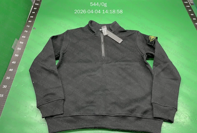quarter zip stone Island 100% poliester?