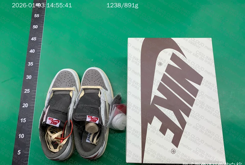 QY BATCH Travis Reverse Mocha AJ1 10