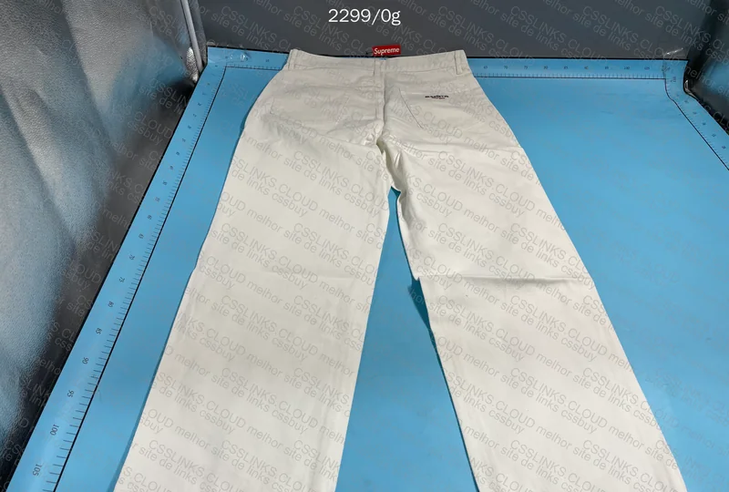 Random box jeans