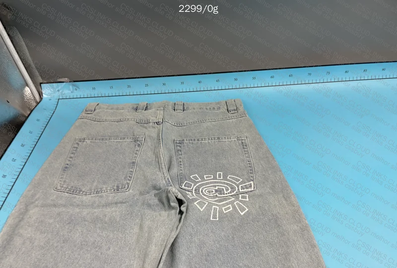 Random box jeans 5
