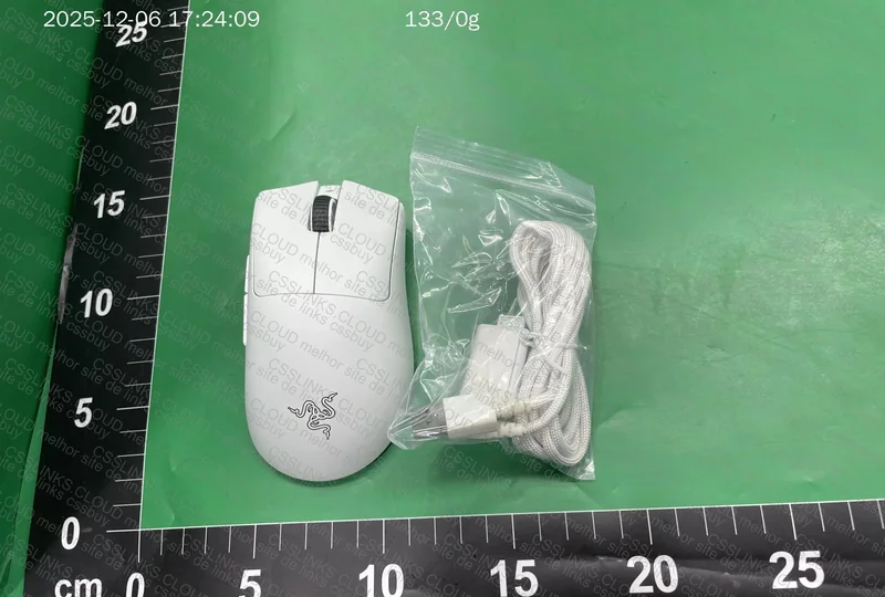 Razer Deathadder V3 PRO 3