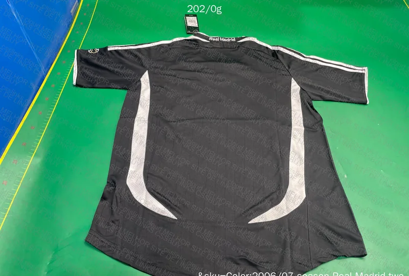 Real Madrid 06/07 (with Measurements) 2