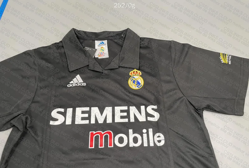 Real Madrid 2002 - 11 Iconic Phenomenon 2