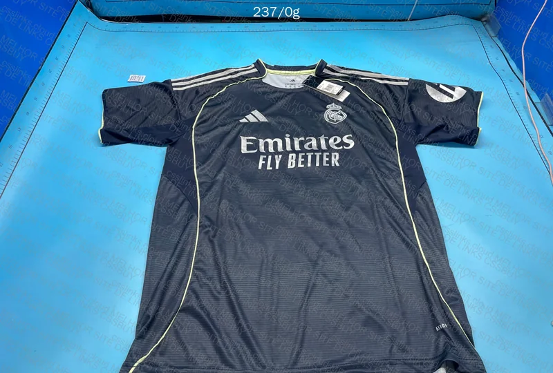 Real Madrid 25/26 away 3