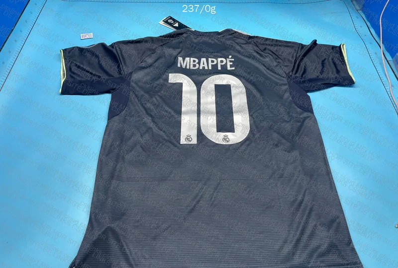 Real Madrid 25/26 away 4