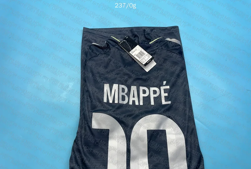 Real Madrid 25/26 away 5