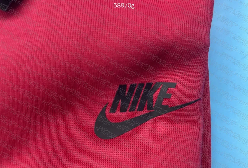 RED NIKE TECH 2