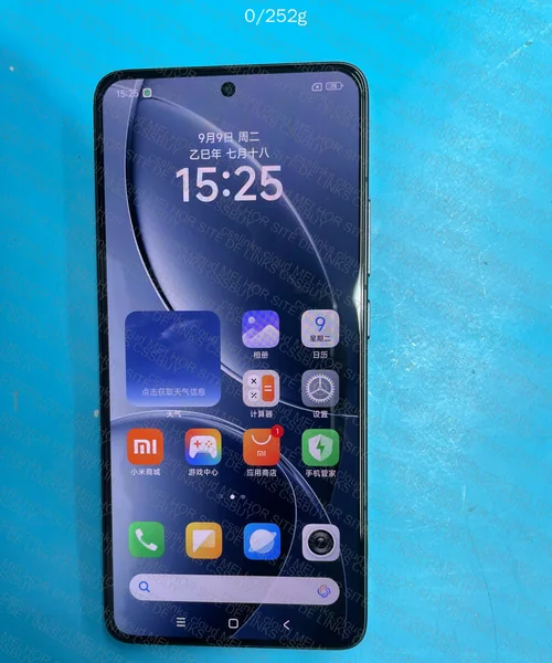 Redmi K80 (Poco F7 Pro) 4
