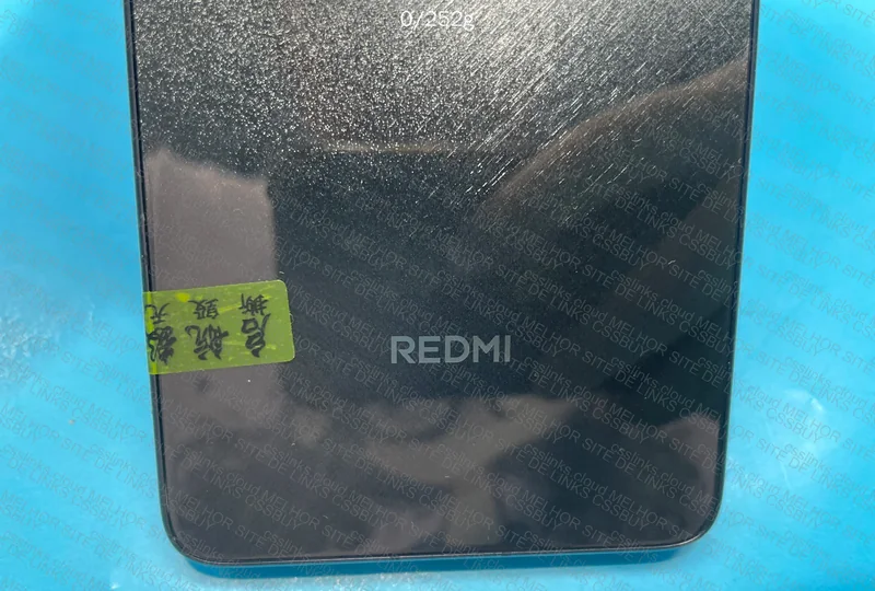 Redmi K80 (Poco F7 Pro) 9