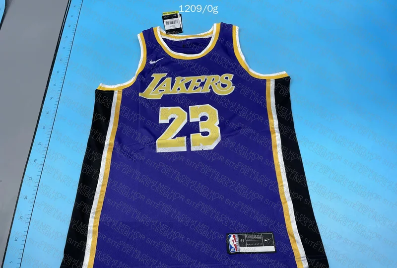 NBA Los Angeles Lakers Purple Tank Top - 35 Yuans 3