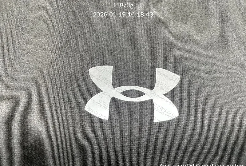 Regata Under Armour Black 5