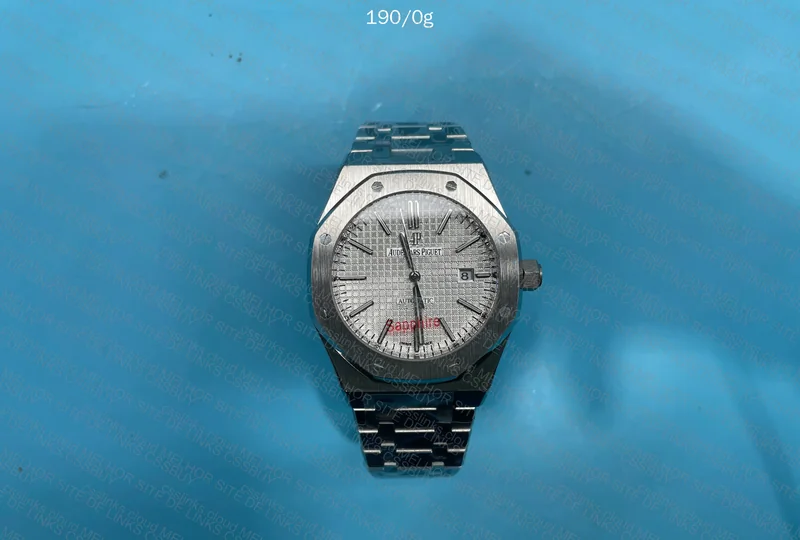 Audemars Piguet Royal Oak 15400ST (Automatic) Watch 2