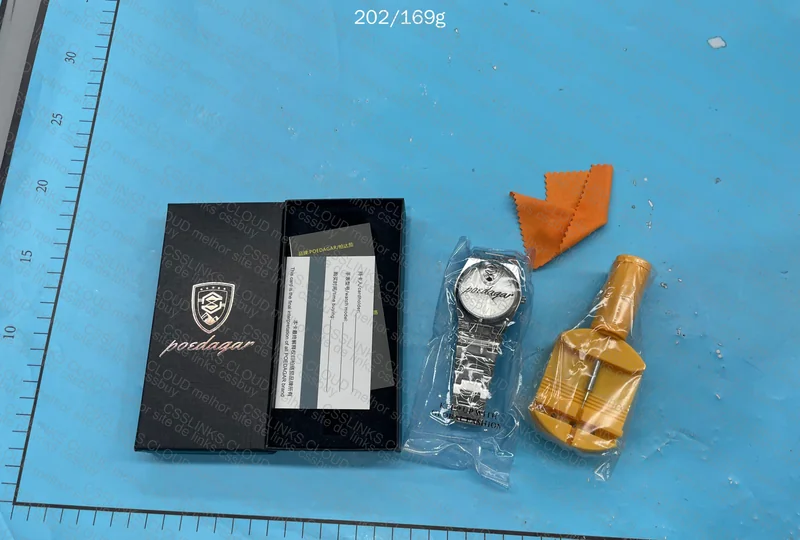 Poedagar Watch
