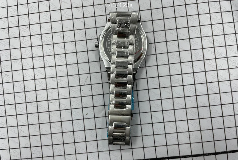 Poedegar Watch