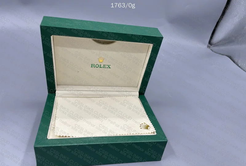 Rolex Submariner / Rolex Boxes 7