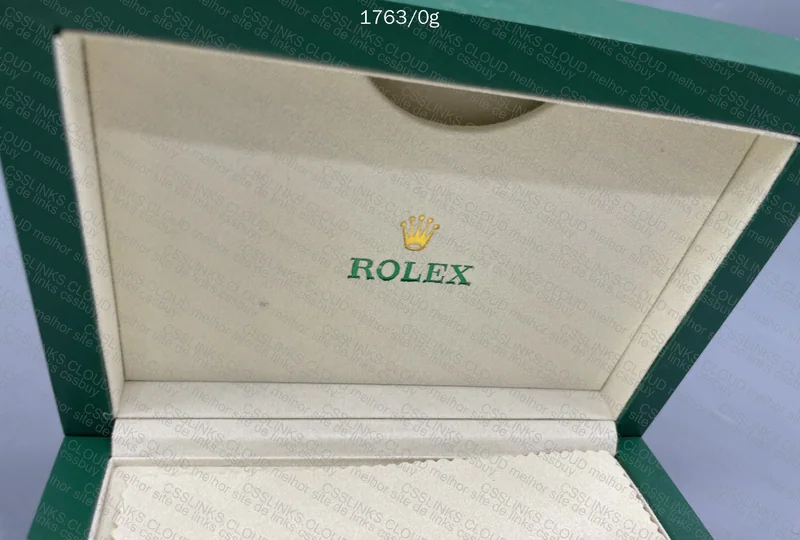 Rolex Submariner / Rolex Boxes 8