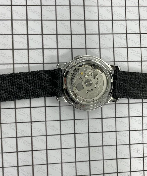 Seiko SNK809 4