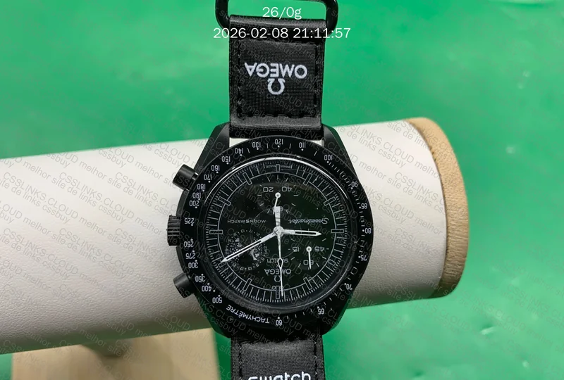 Relógio Speedmaster Dark side of the moon