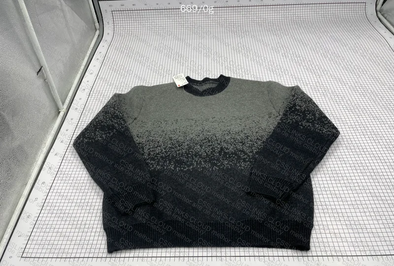 Rep Uniqlo Sweater jWanderson 3