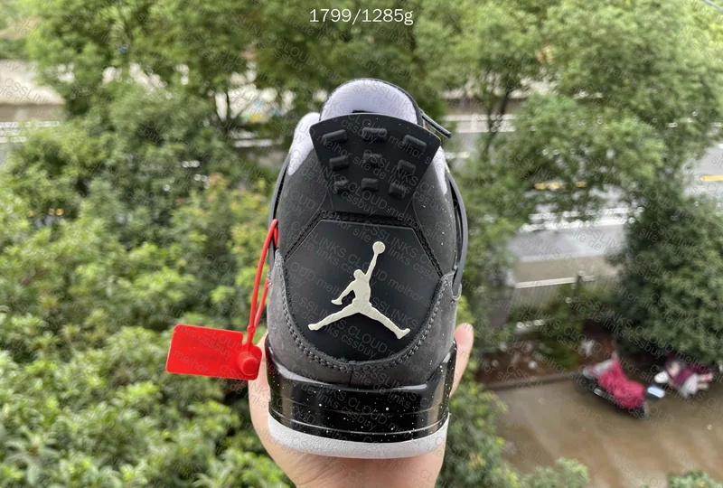 Repost with Natural Light AJ4 Fear Pack Sale 260¥ 8