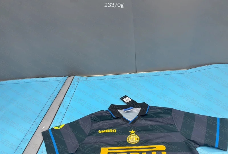 Retro Inter Milan 1997-1998 Ronaldo 4