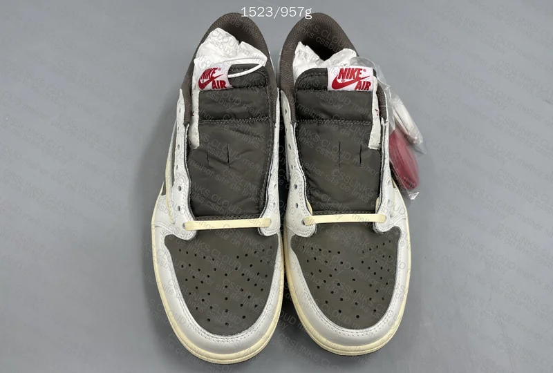 Reverse mocha Travis Scott