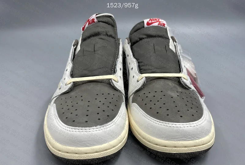 Reverse mocha Travis Scott 2