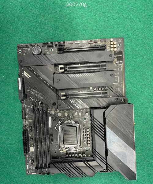 ROG STRIX Z590-F GAMING WIF 4