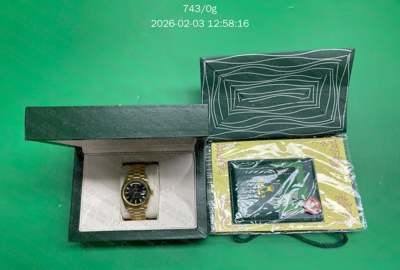 Rolex Day-Date 40mm Gold Onyx Dial 2