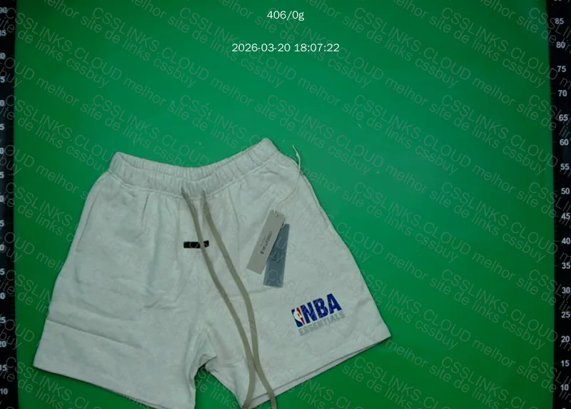 Roupas FOG Essentials 4
