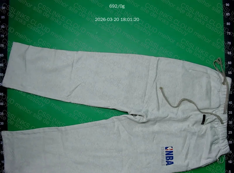 Roupas FOG Essentials 8