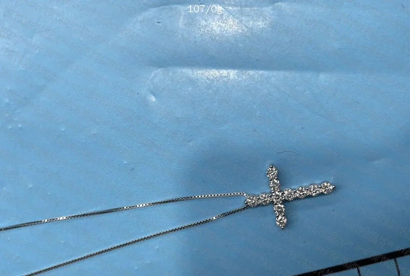 Clothes, Jewelry and Accessories 6