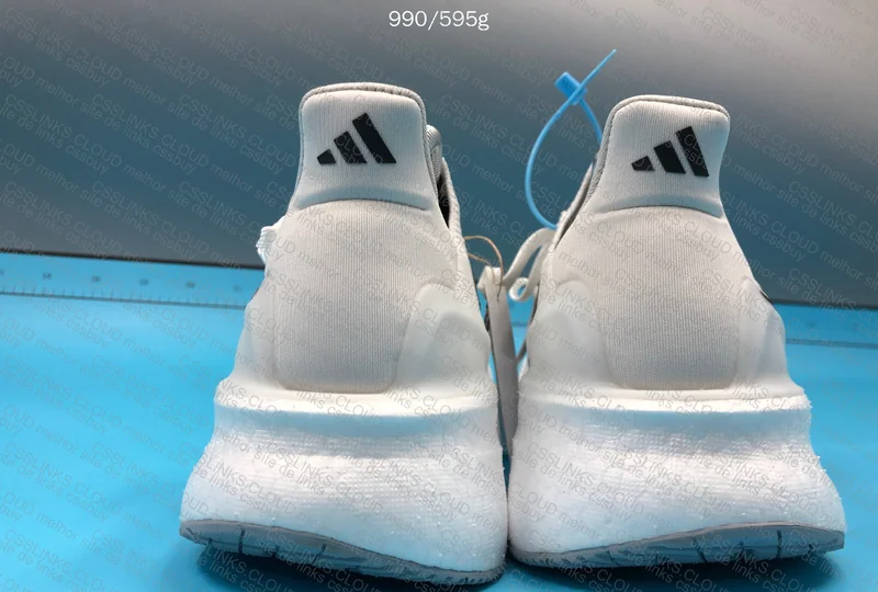 Running Shoes - UltraBoost 5X