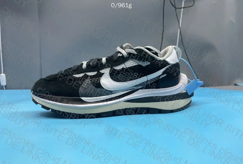 sacai vaporwaffle 3