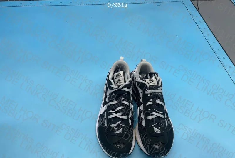 sacai vaporwaffle 6
