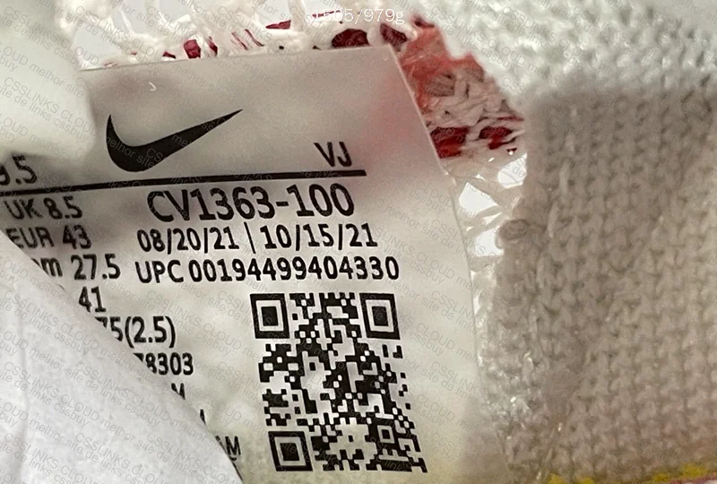Sacai x Nike Pegasus Vaporfly Villain Grey Blue Red 5