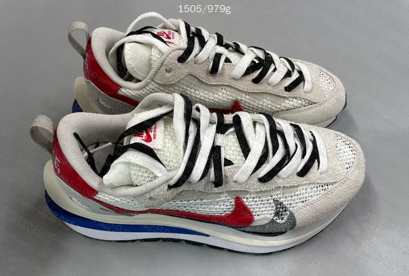 Sacai x Nike Pegasus Vaporfly Villain Grey Blue Red 8