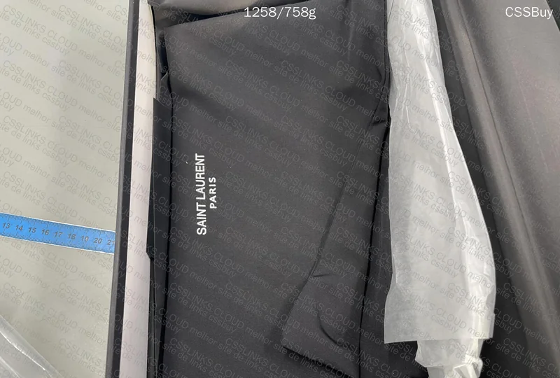 Saint Laurent Court Classic 6