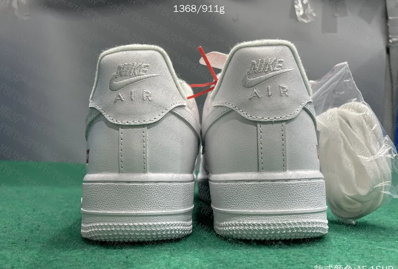 SALE - AIR FORCE 1 SUPREME 3