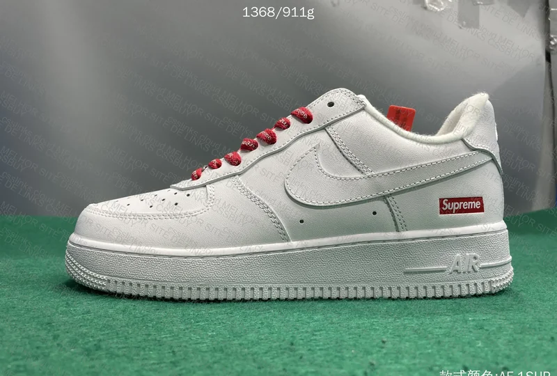 SALE - AIR FORCE 1 SUPREME 4